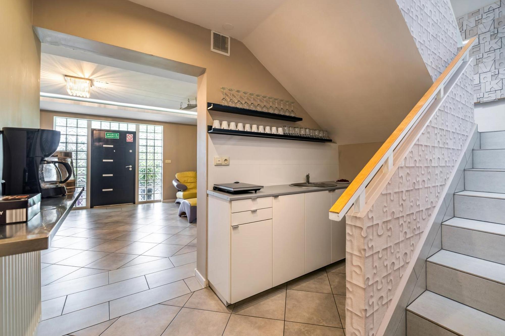 Loft Apartment *